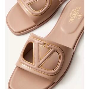 NEW Valentino Garavani logo Cut-Out Calfskin Slide Sandal Size 6B